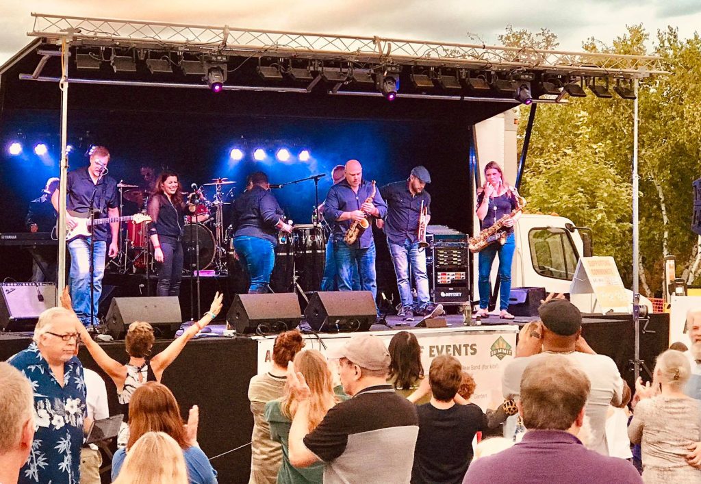 band performing at the Golden Valley Arts & Music Festival